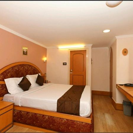 Hotel Maneck Ooty Kültér fotó